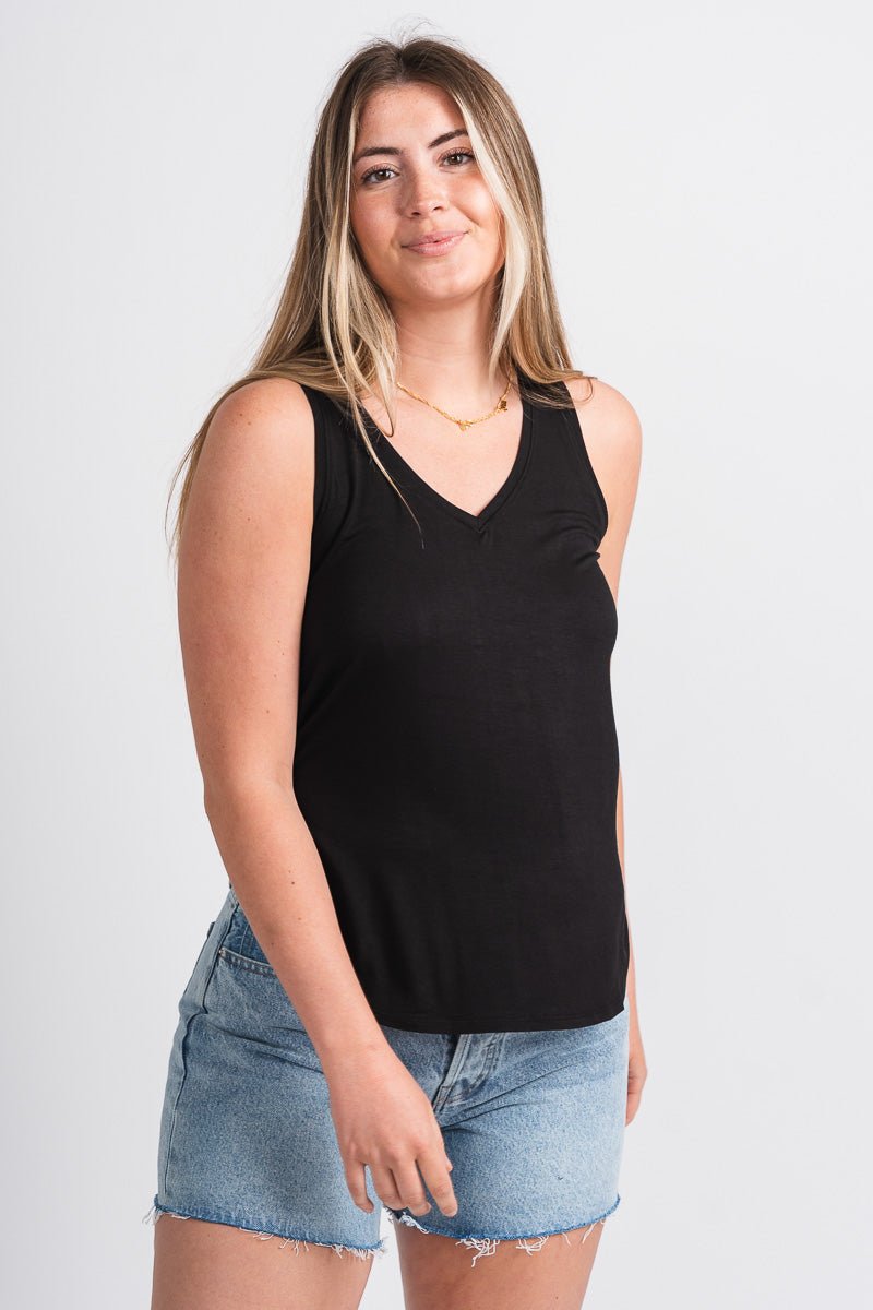 Basic v-neck tank top black - Cute Tank Top - Trendy Tank Tops at Lush Fashion Lounge Boutique in Oklahoma City