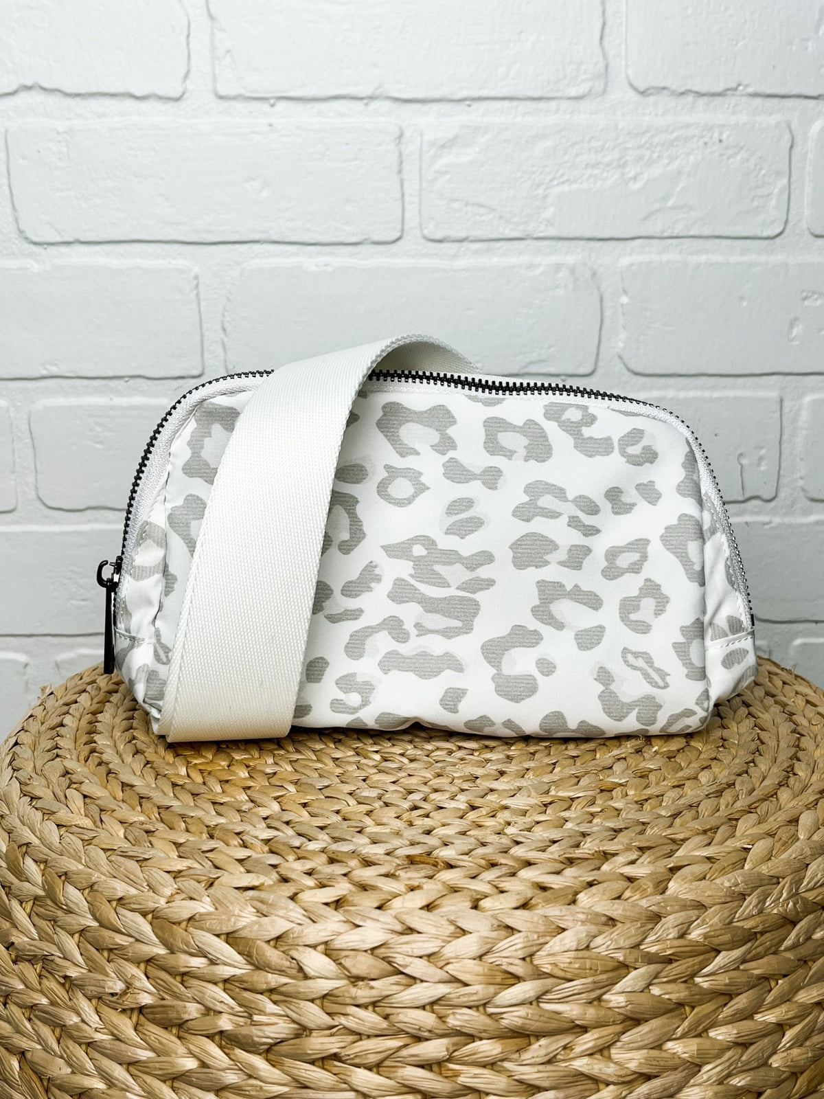 Sling belt bag grey leopard - Trendy Bags at Lush Fashion Lounge Boutique in Oklahoma City