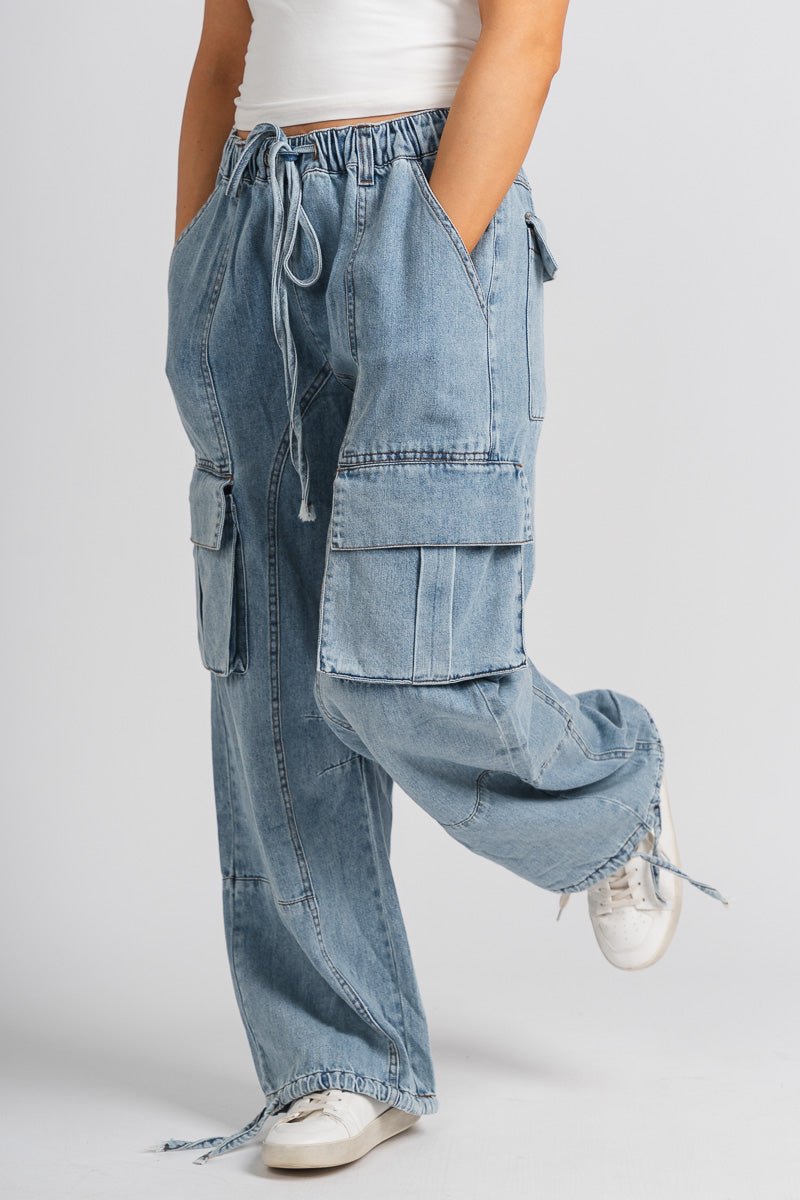 Mid rise cargo jeans medium blue | Lush Fashion Lounge: boutique women's jeans, fashion jeans for women, affordable fashion jeans, cute boutique jeans