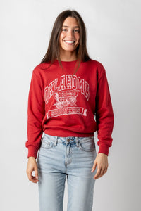 OU OU arch schooner crop sweatshirt crimson t-shirt | Lush Fashion Lounge Trendy Oklahoma University Sooners Apparel & Cute Gameday T-Shirts