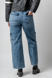 Hidden Logan high rise wide leg jeans medium blue | Lush Fashion Lounge: boutique women's jeans, fashion jeans for women, affordable fashion jeans, cute boutique jeans