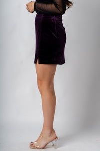 Velvet mini skirt plum purple | Lush Fashion Lounge: boutique fashion skirts, affordable boutique skirts, cute affordable skirts