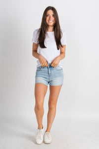 Hidden Kenzie mid right denim shorts medium light - Cute Shorts - Fun Vacay Basics at Lush Fashion Lounge Boutique in Oklahoma City
