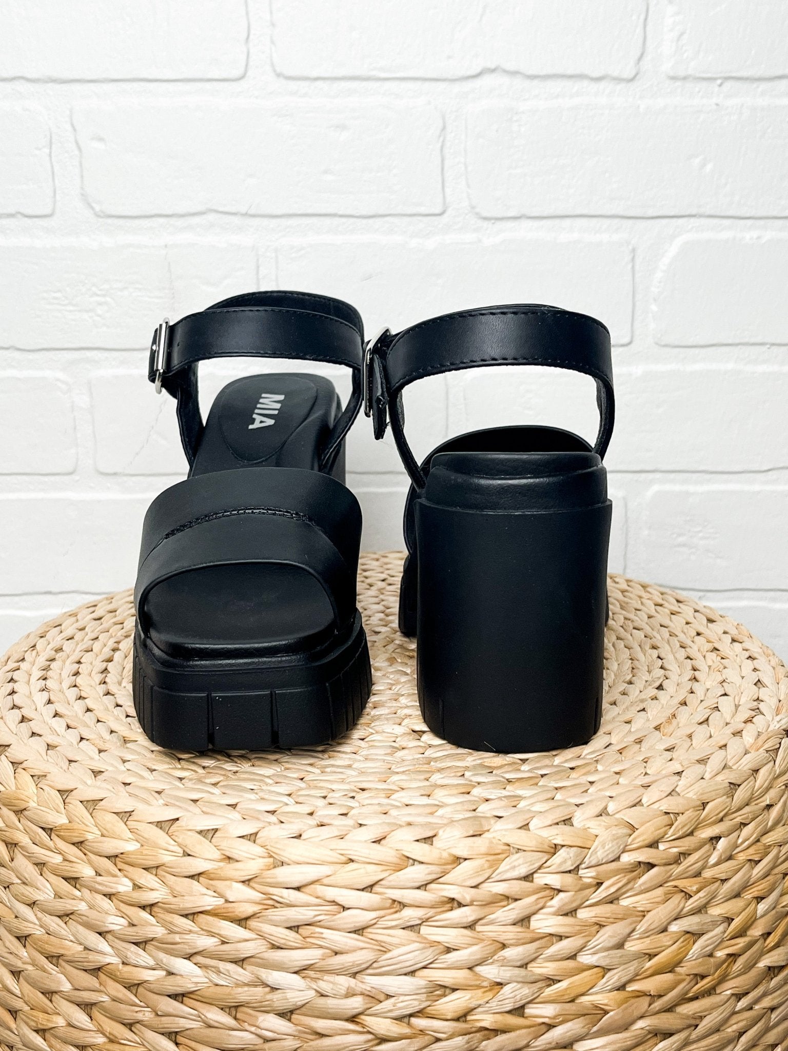 Nivea chunky sandal black - Affordable Shoes - Boutique Shoes at Lush Fashion Lounge Boutique in Oklahoma City