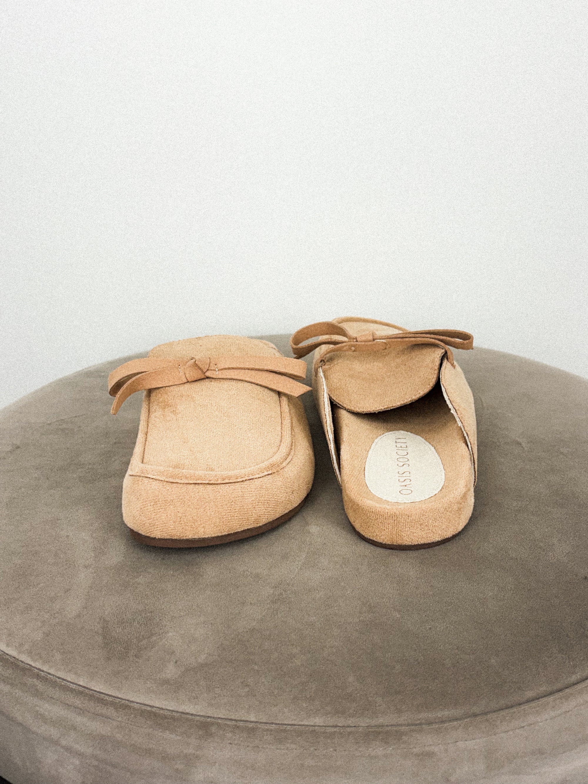 Stevie mule loafer almond