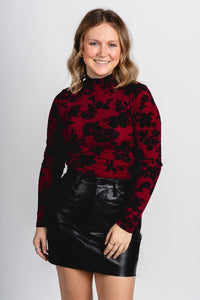 Floral mock neck bodysuit dark magenta - Affordable Bodysuit - Boutique Bodysuits at Lush Fashion Lounge Boutique in Oklahoma City