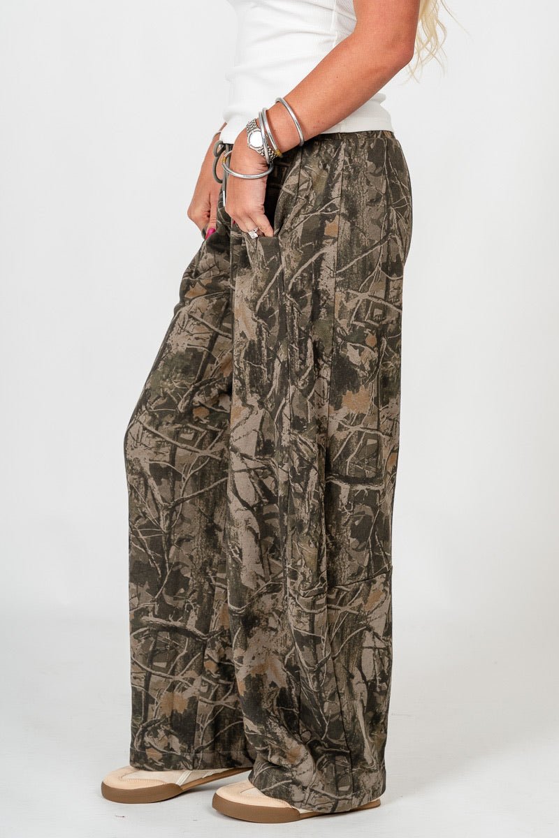 Camo barrel sweatpants olive