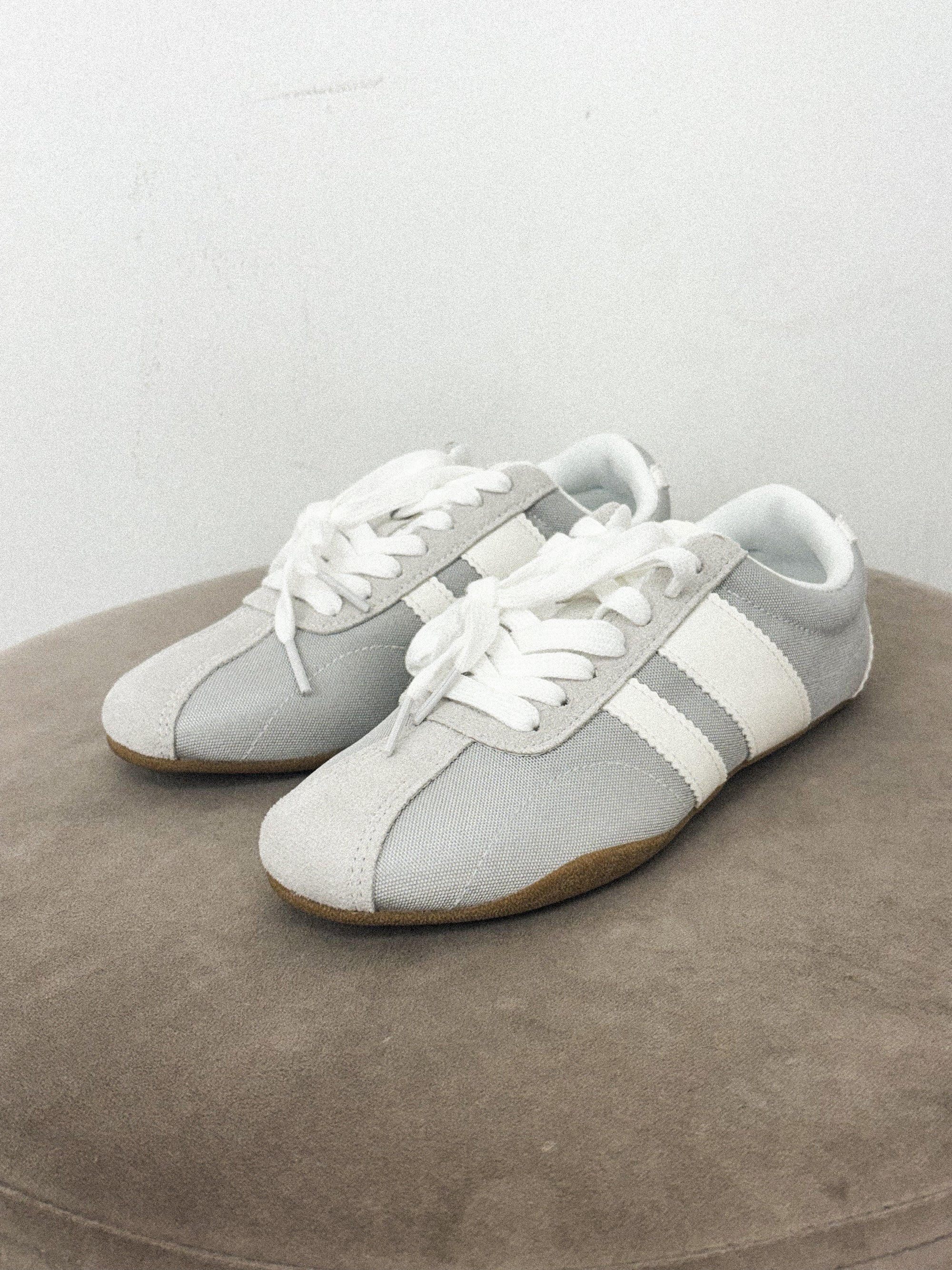 Target lace up sneaker grey/white - Cute sneakers - Trendy Shoes at Lush Fashion Lounge Boutique in Oklahoma City