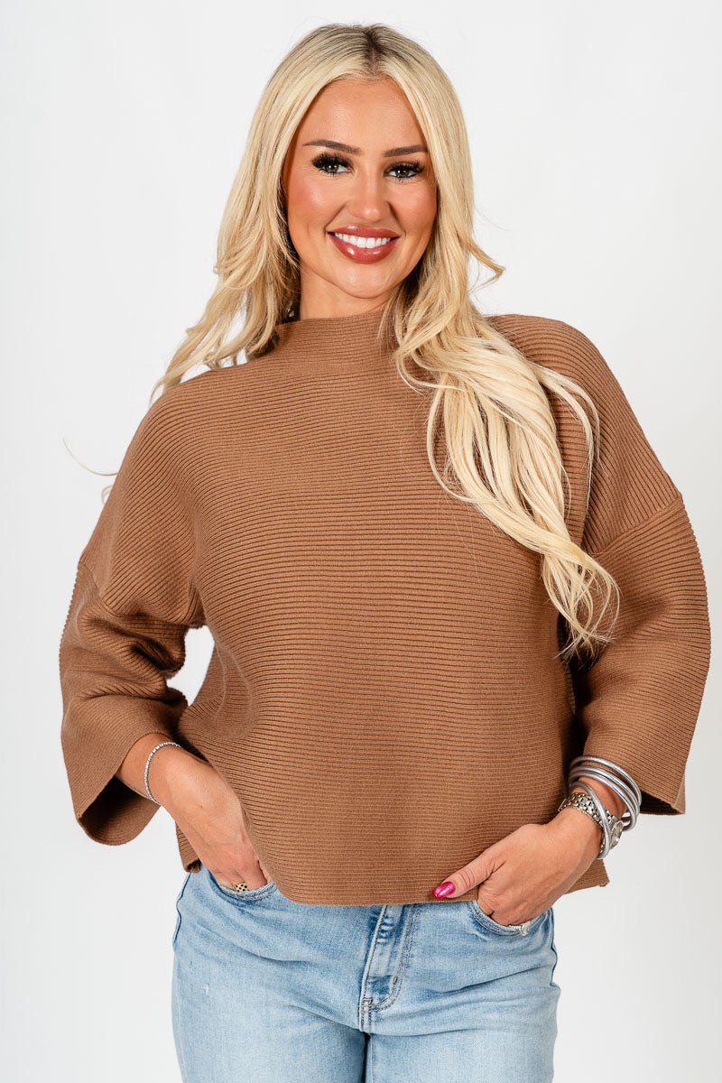 Mock neck ribbed short sleeve sweater camel