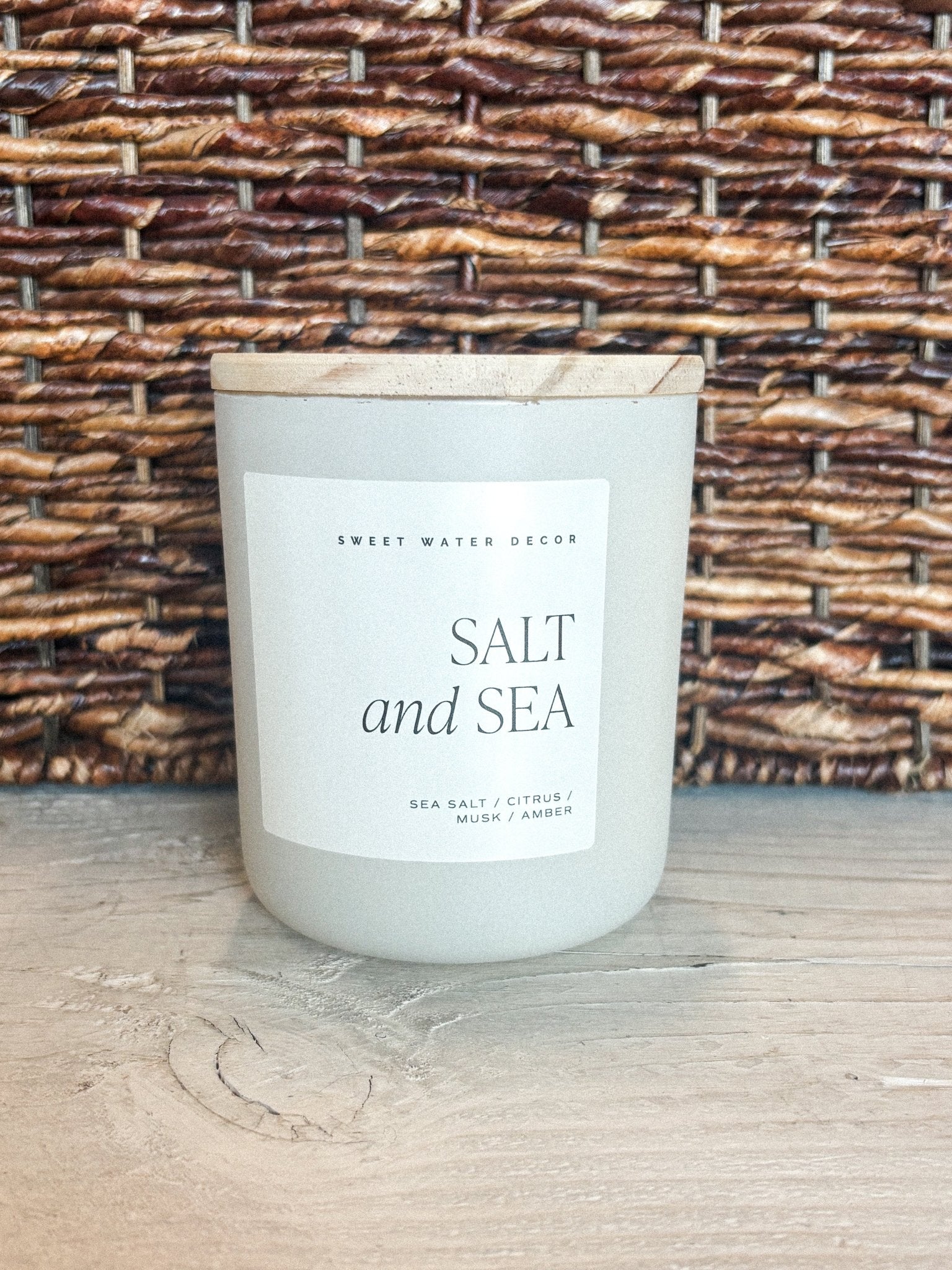 Sweet Water Salt and Sea candle beige 15 oz - Trendy Candles and Scents at Lush Fashion Lounge Boutique in Oklahoma City