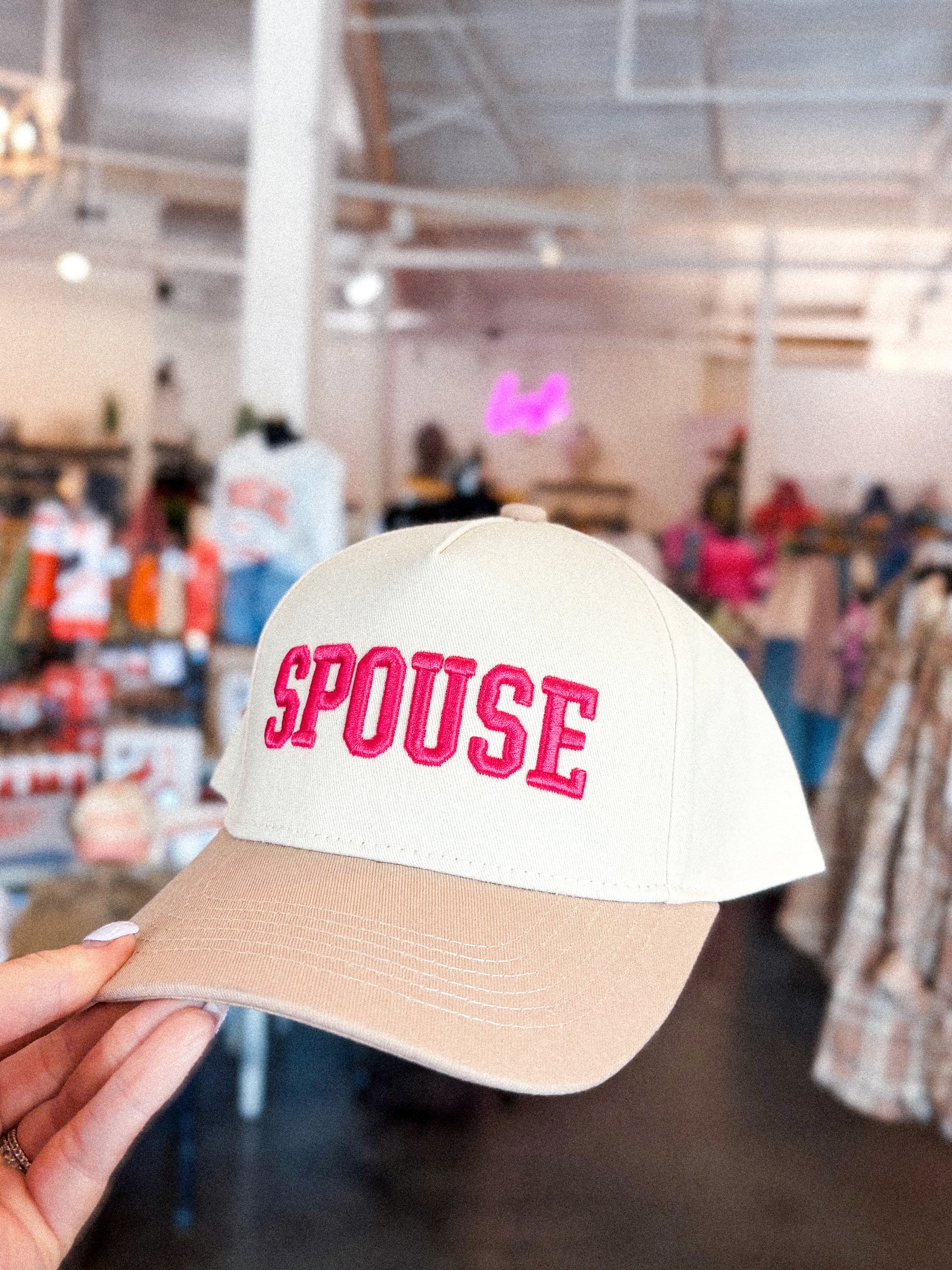 Spouse ladies golf hat taupe/cream/pink