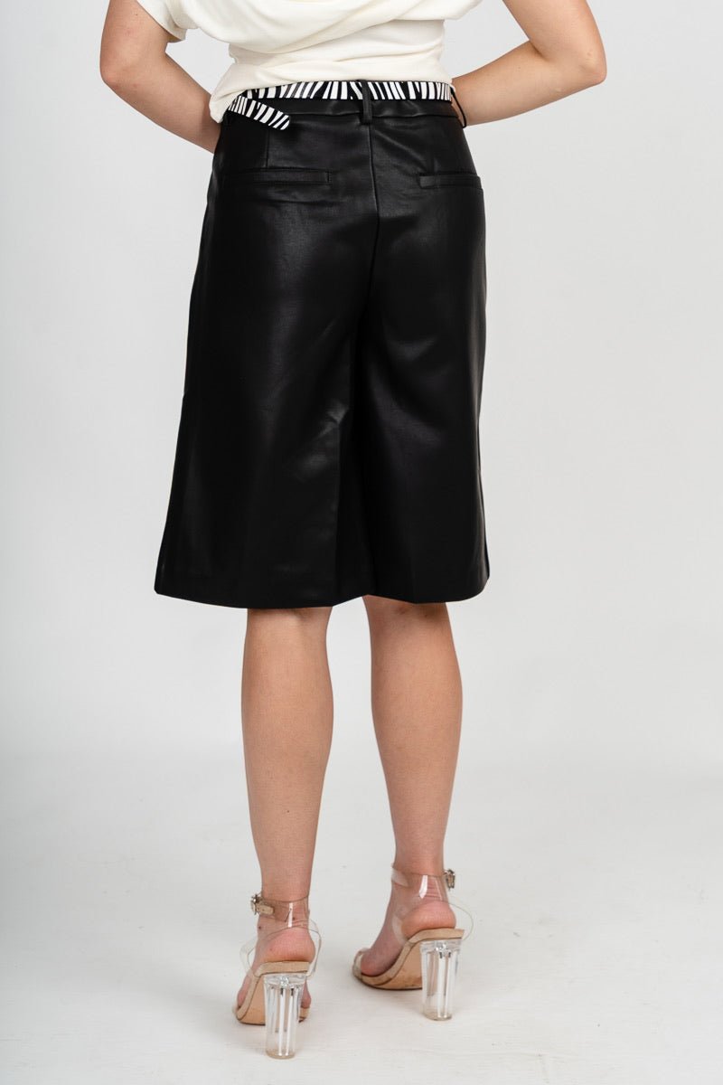 Faux leather bermuda shorts black