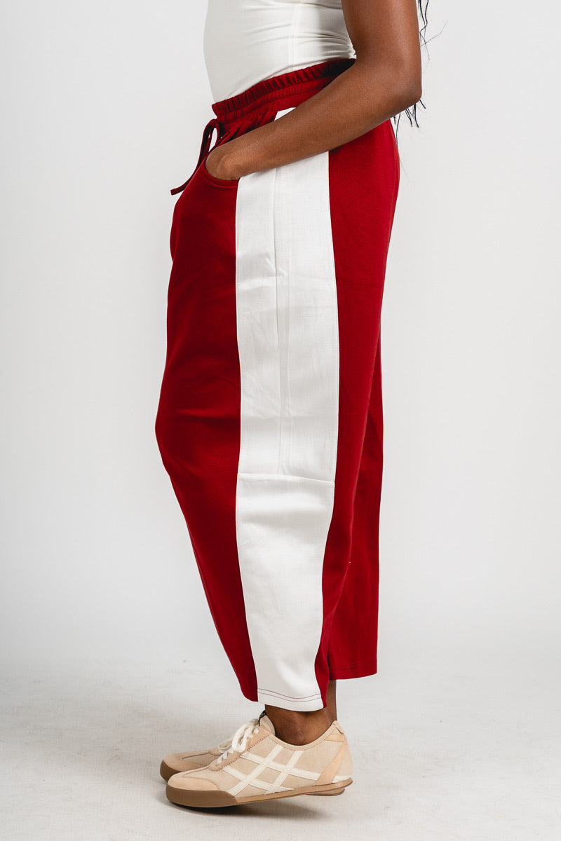 Scuba barrel sweatpants crimson/white | Lush Fashion Lounge: women's boutique pants, boutique women's pants, affordable boutique pants, women's fashion pants