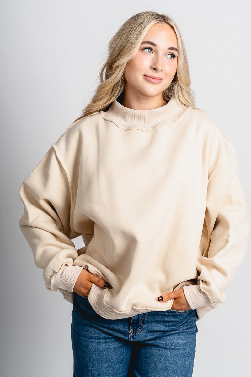 Mock neck sweatshirt sand