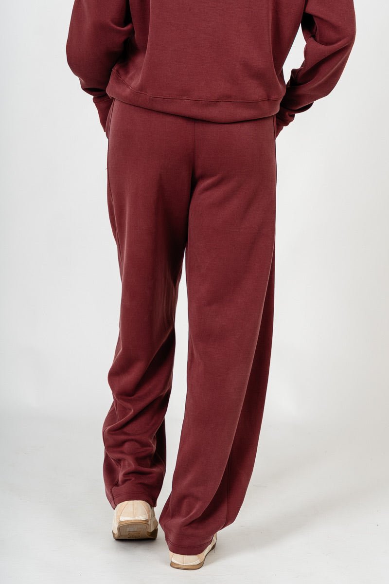 Techno barrel pants maroon