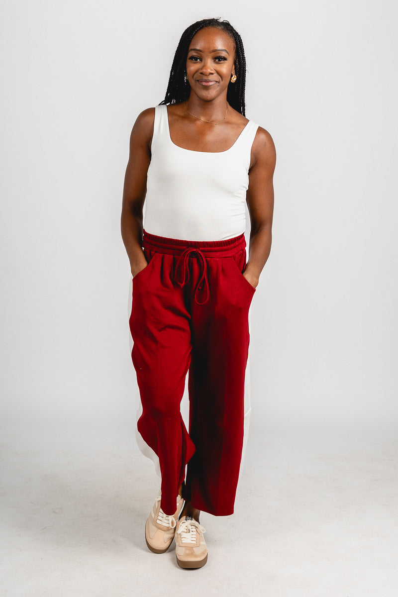 Scuba barrel sweatpants crimson/white | Lush Fashion Lounge: women's boutique pants, boutique women's pants, affordable boutique pants, women's fashion pants