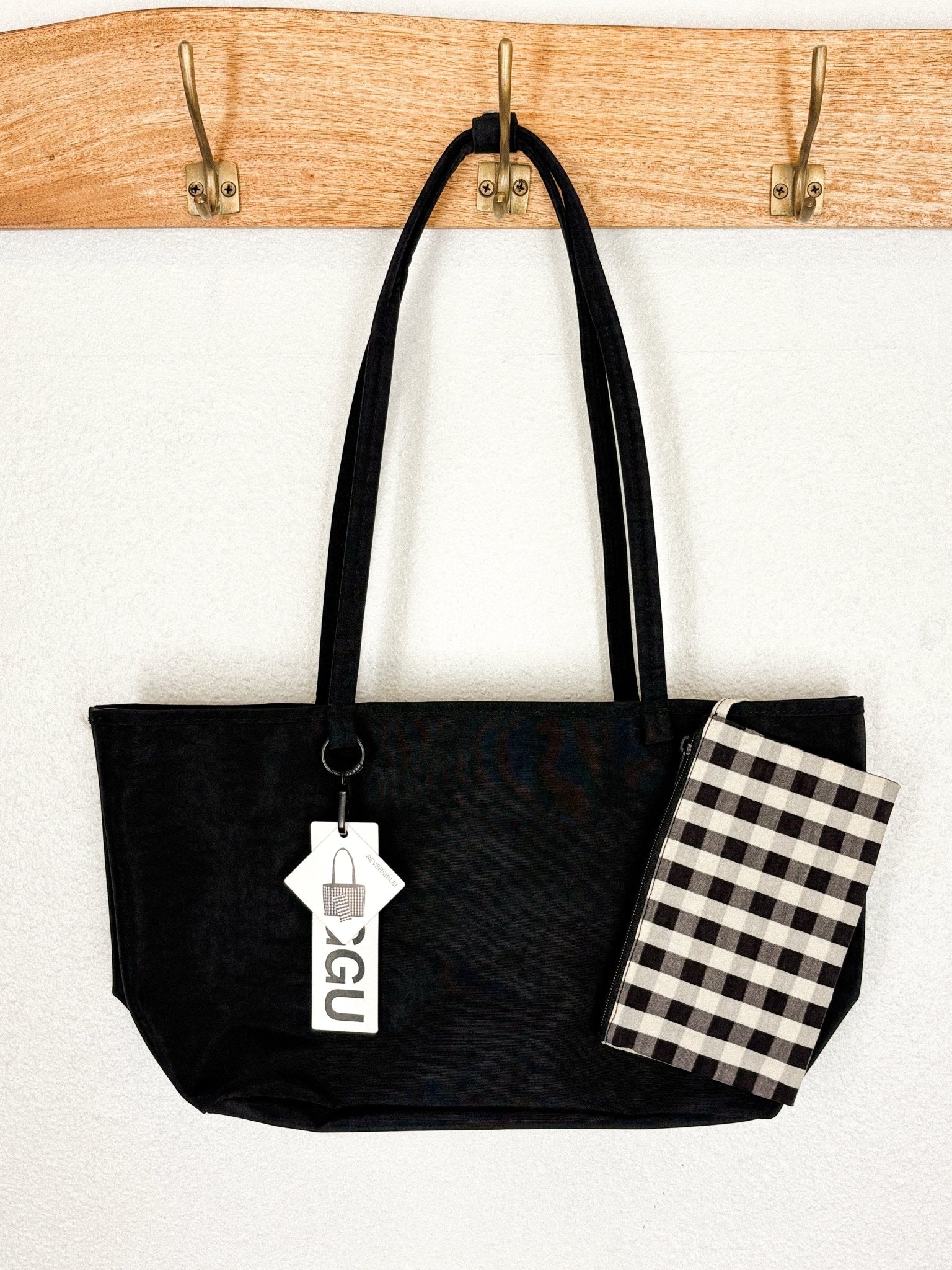 Baggu medium nylon reversible tote black mix - Trendy Bags at Lush Fashion Lounge Boutique in Oklahoma City