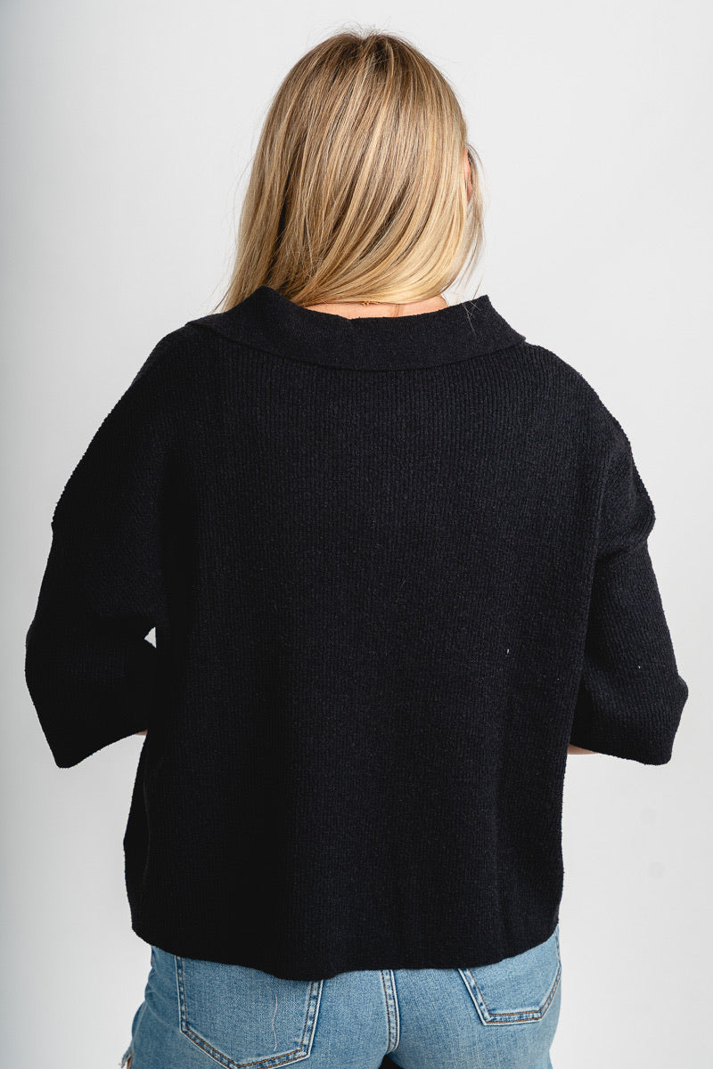 Collared short sleeve sweater washed black