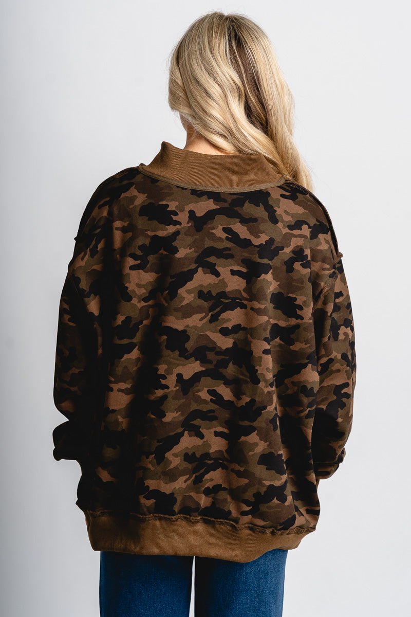 Mock neck sweatshirt camo olive