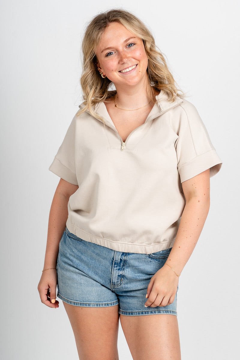 Half zip scuba short sleeve top natural