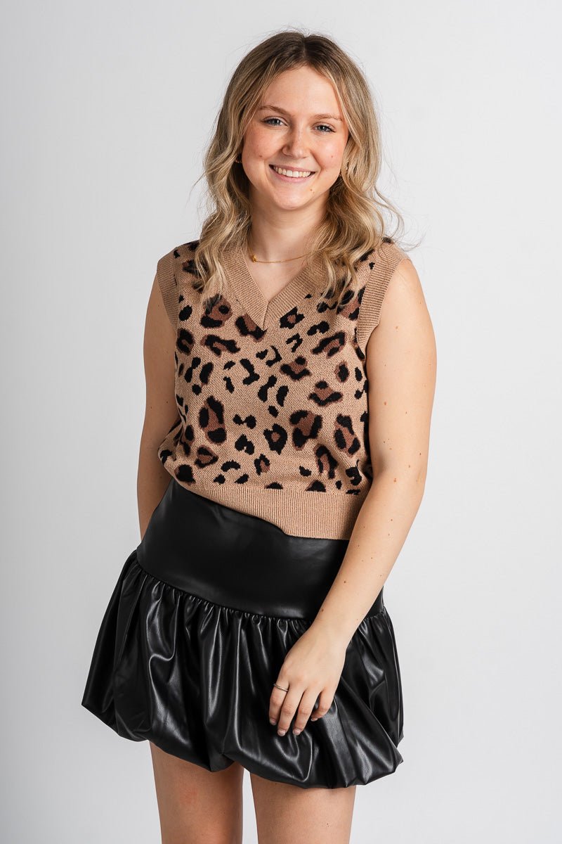 Sleeveless leopard crop sweater brown – Boutique Sweaters | Fashionable Sweaters at Lush Fashion Lounge Boutique in Oklahoma City