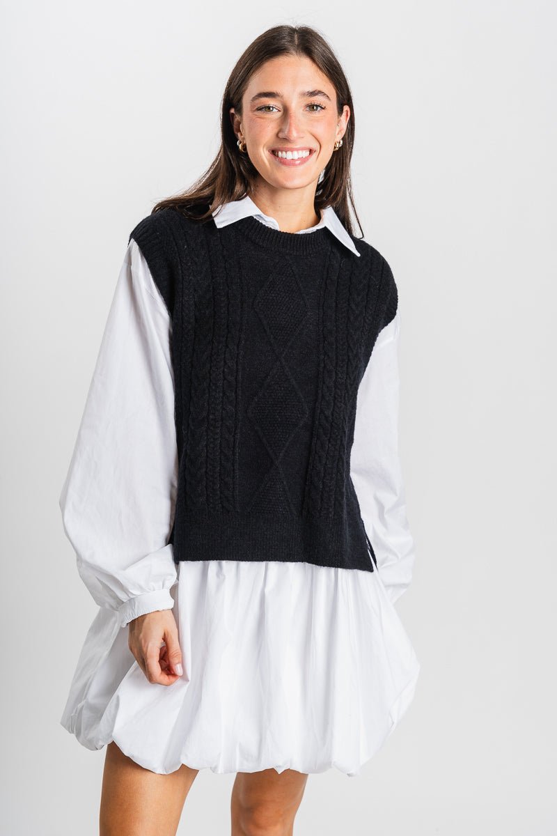 Cable knit sweater vest black