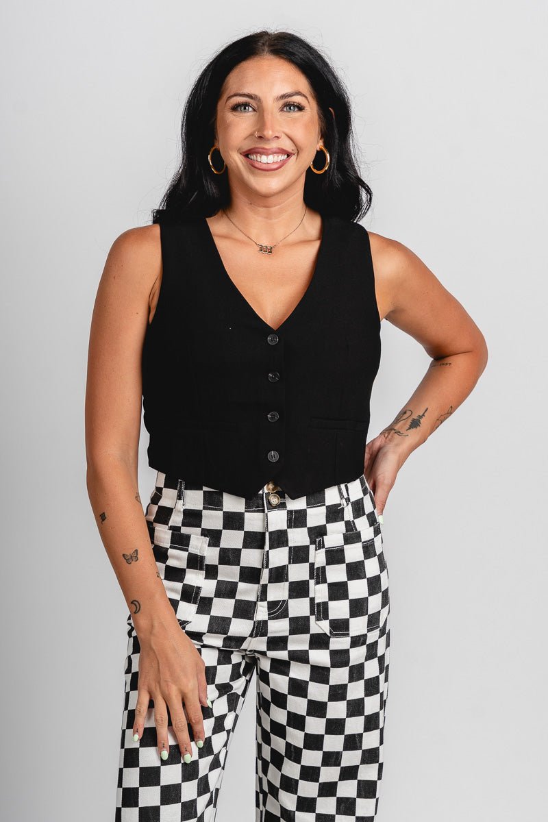 Sleeveless vest black