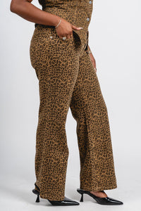 Leopard wide leg jeans brown | Lush Fashion Lounge: boutique women's jeans, fashion jeans for women, affordable fashion jeans, cute boutique jeans