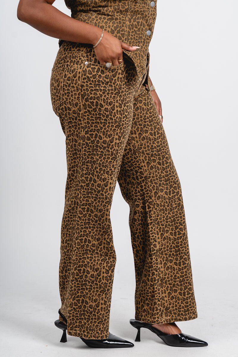 Leopard wide leg jeans brown | Lush Fashion Lounge: boutique women's jeans, fashion jeans for women, affordable fashion jeans, cute boutique jeans