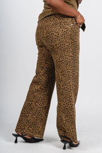 Leopard wide leg jeans brown | Lush Fashion Lounge: boutique women's jeans, fashion jeans for women, affordable fashion jeans, cute boutique jeans