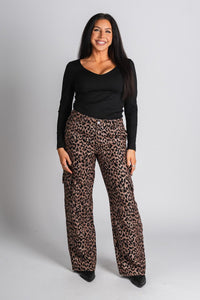 Leopard cargo jeans brown/black | Lush Fashion Lounge: boutique women's jeans, fashion jeans for women, affordable fashion jeans, cute boutique jeans