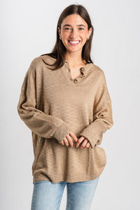 Knit lightweight sweater beige – Boutique Sweaters | Fashionable Sweaters at Lush Fashion Lounge Boutique in Oklahoma City