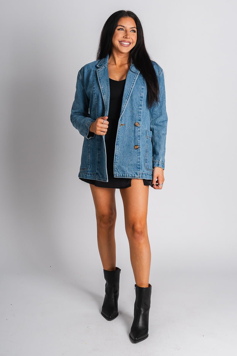 Oversized denim blazer blue – Affordable Blazers | Cute Black Jackets at Lush Fashion Lounge Boutique in Oklahoma City