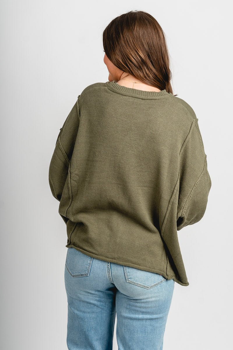 Boxy pocket sweater olive