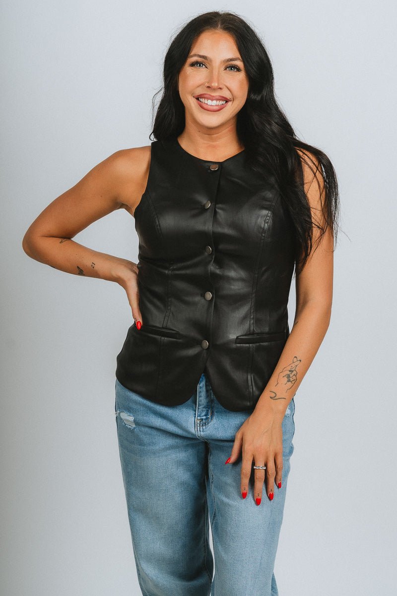 Faux leather vest black