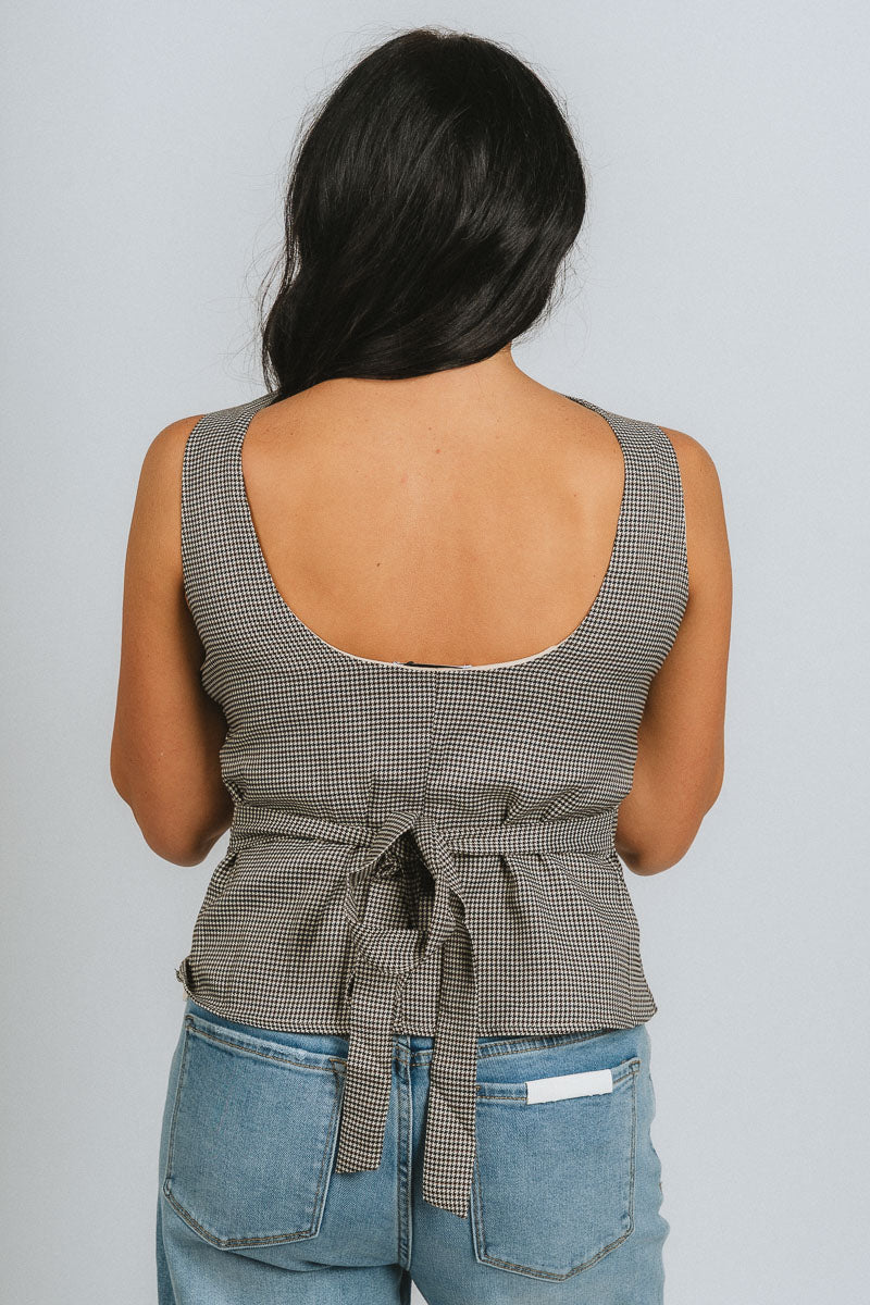 Hounds tooth sleeveless top black/white