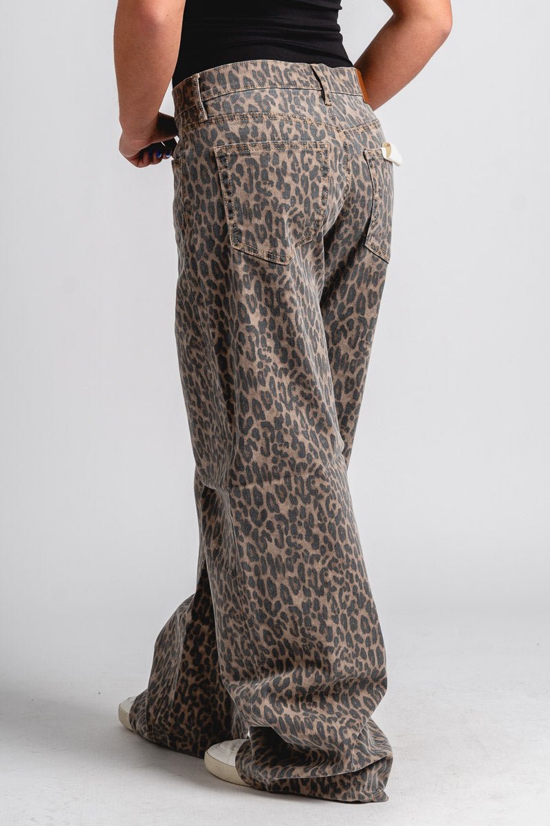 High rise baggy leopard jeans brown | Lush Fashion Lounge: boutique women's jeans, fashion jeans for women, affordable fashion jeans, cute boutique jeans