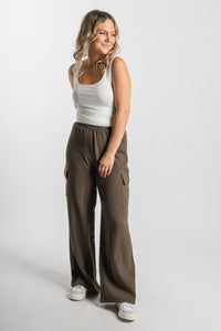 Gauze cargo pants dark olive | Lush Fashion Lounge: women's boutique pants, boutique women's pants, affordable boutique pants, women's fashion pants