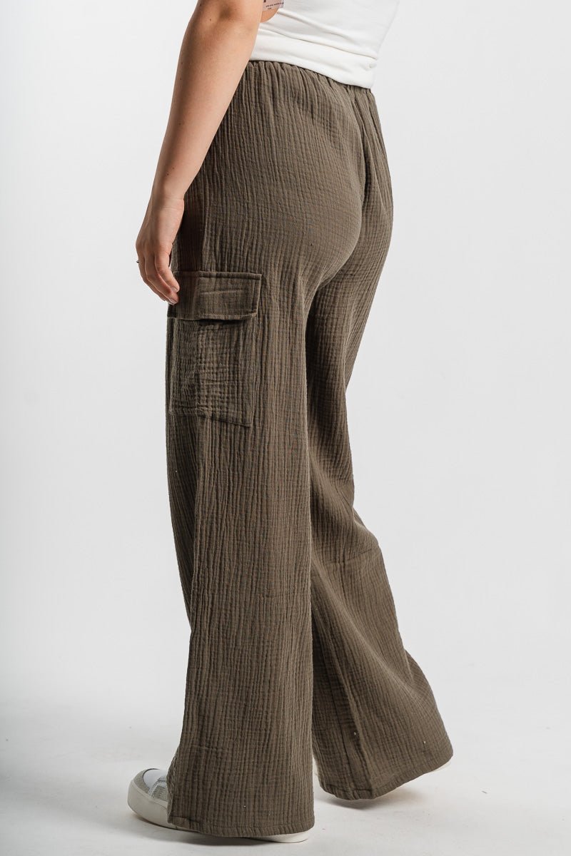 Gauze cargo pants dark olive | Lush Fashion Lounge: women's boutique pants, boutique women's pants, affordable boutique pants, women's fashion pants