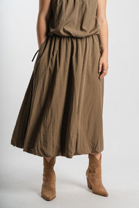 Bubble midi skirt dark olive | Lush Fashion Lounge: boutique fashion skirts, affordable boutique skirts, cute affordable skirts