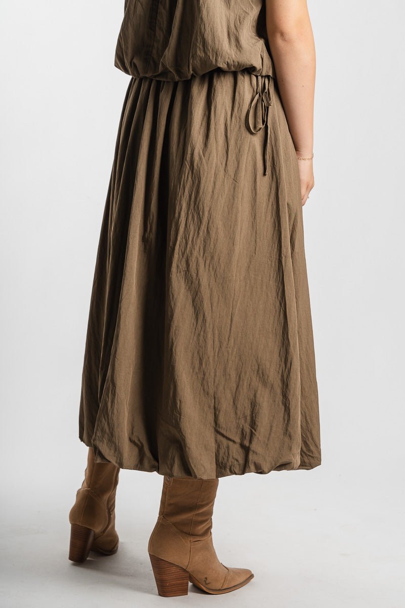 Bubble midi skirt dark olive | Lush Fashion Lounge: boutique fashion skirts, affordable boutique skirts, cute affordable skirts