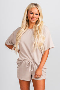 Ribbed short sleeve top taupe - Cute top - Fun Cozy Basics at Lush Fashion Lounge Boutique in Oklahoma City