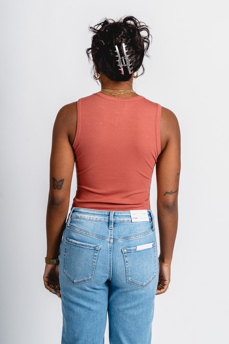 Round neck bodysuit marsala