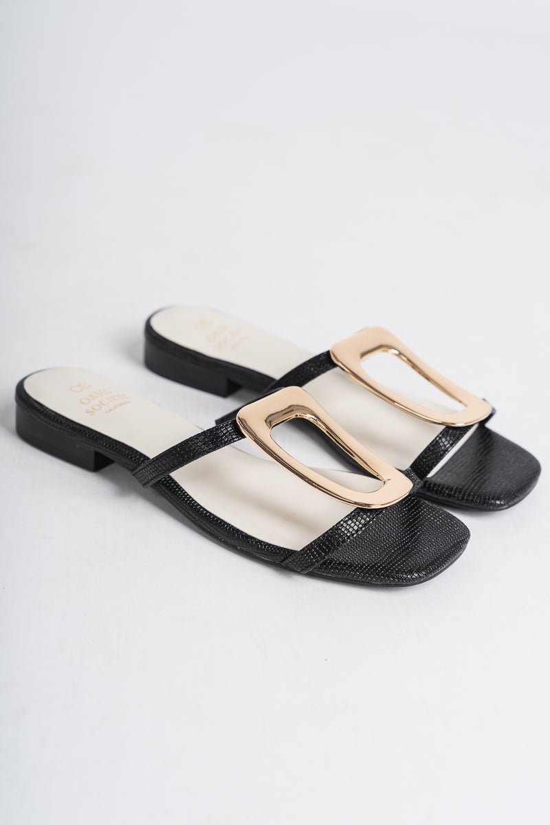 Amiyah buckle sandal black - Trendy shoes - Cute Vacation Collection at Lush Fashion Lounge Boutique in Oklahoma City