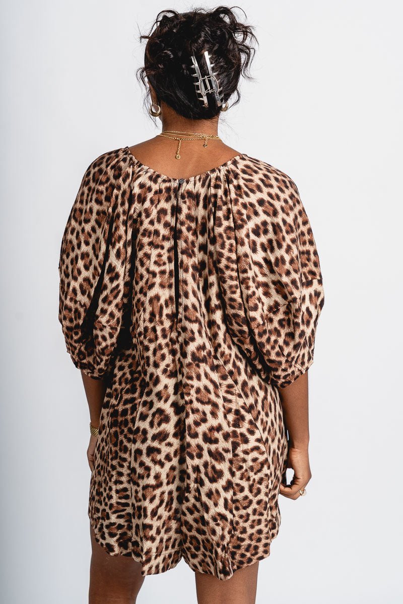 Leopard puff sleeve romper brown