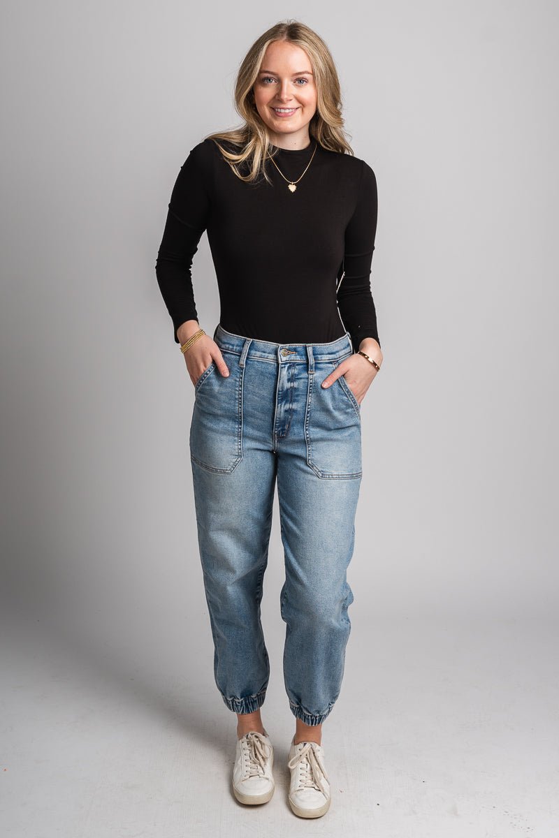 Daze The Champ high rise jogger jeans Wings Trendy Jeans Lush