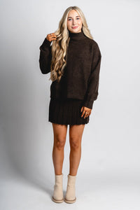 Pleated sweater mini skirt brown | Lush Fashion Lounge: boutique fashion skirts, affordable boutique skirts, cute affordable skirts