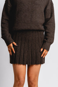 Pleated sweater mini skirt brown | Lush Fashion Lounge: boutique fashion skirts, affordable boutique skirts, cute affordable skirts