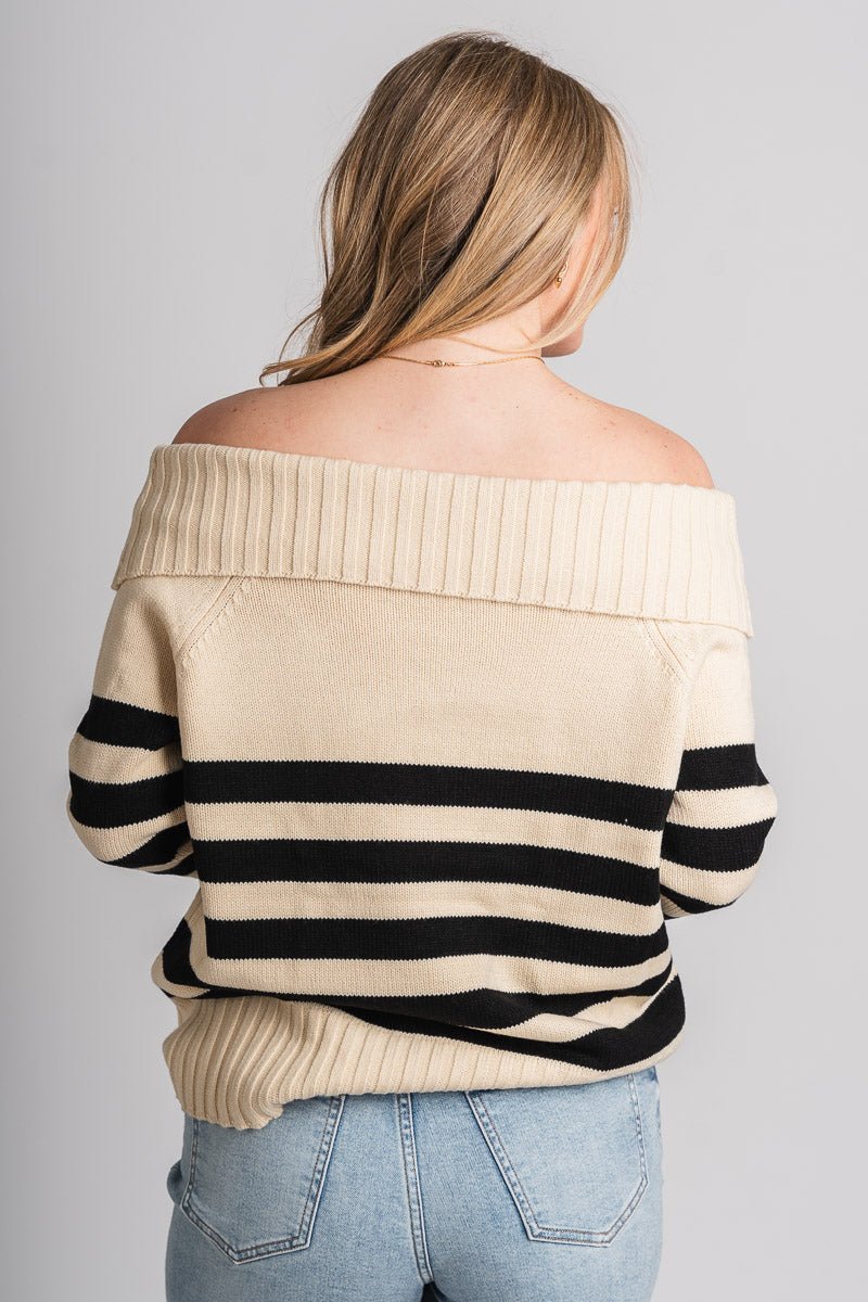 Off shoulder stripe sweater cream