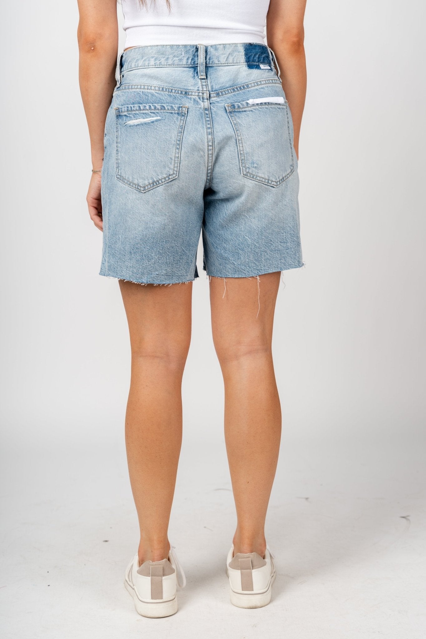 Daze slouch 90's shorts intuition